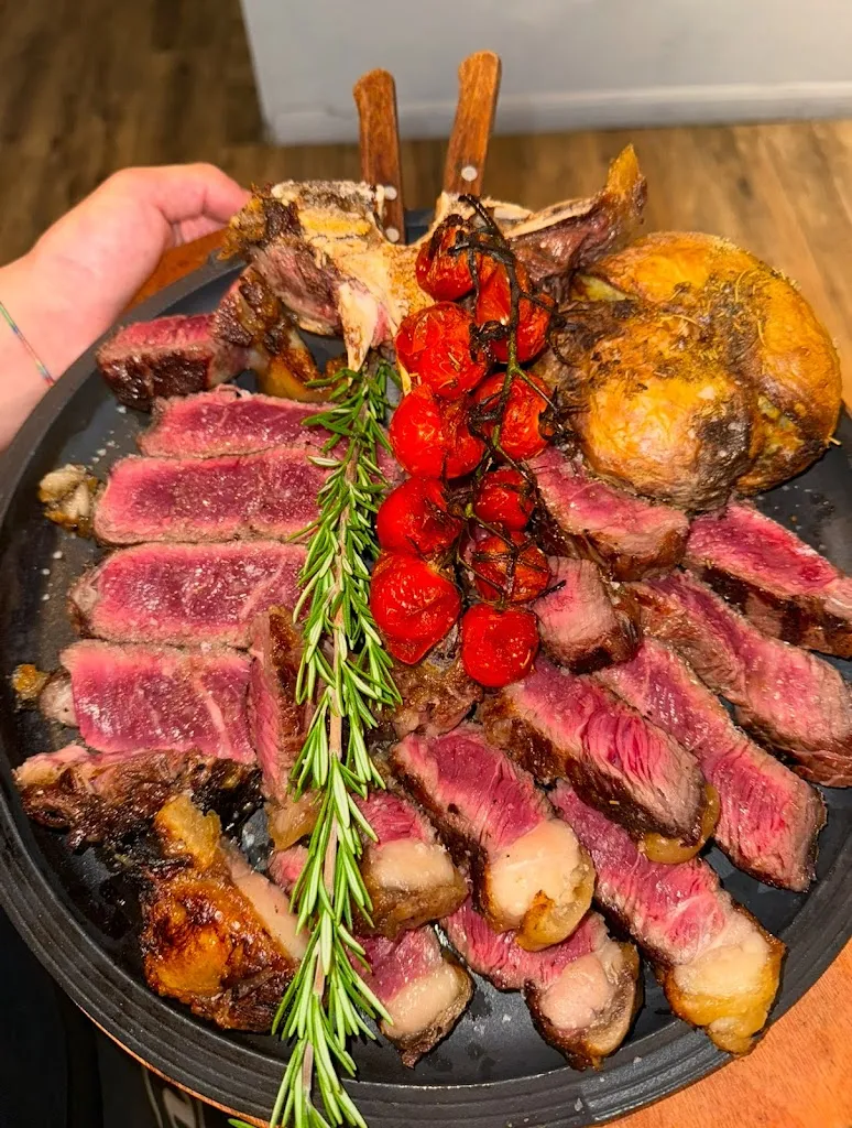 Fuoco Braceria_Albuccione_slider_image_2