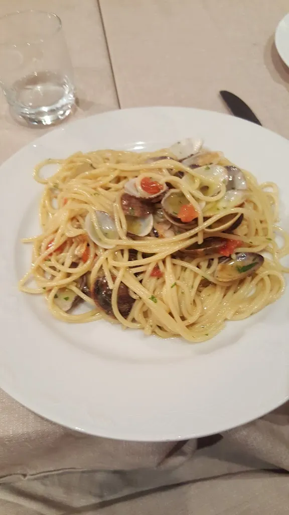 Matteo Eliseo_Ristorante Pizzeria Gioia Mia_Albuccione_review