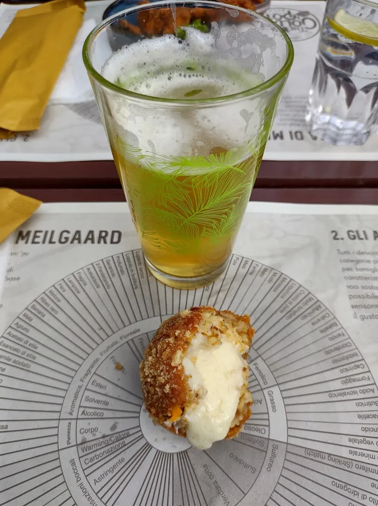 Menu_The Golden Pot Brewpub_Albuccione_image_7