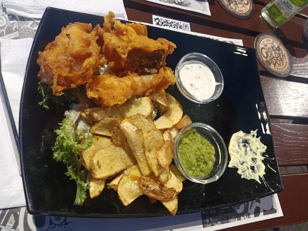 Menu_The Golden Pot Brewpub_Albuccione_image_8