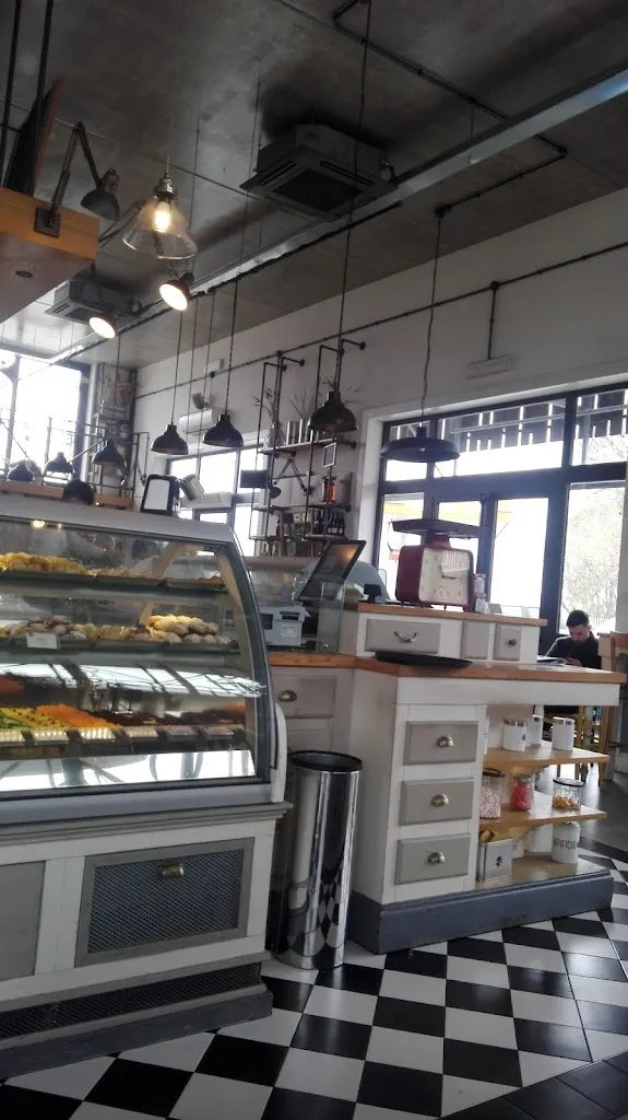 Sharon Moran_Factory of Taste_Albuccione_review