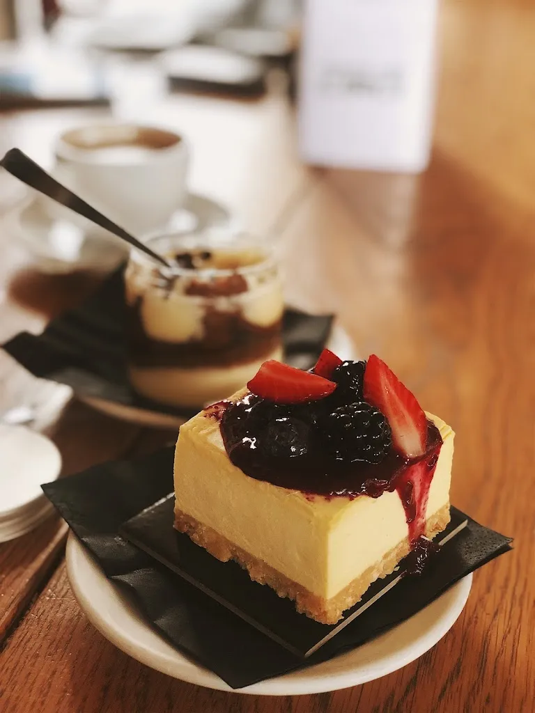 ALINA GRIGORIAK_Factory of Taste_Albuccione_review