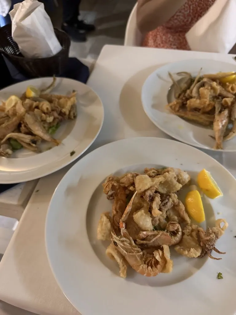 Mido Wazzan_New Manor Silvi Marina_Silvi_review