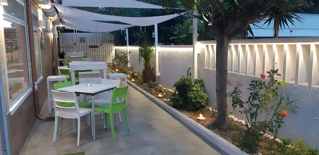 New Manor Silvi Marina restaurant in Silvi