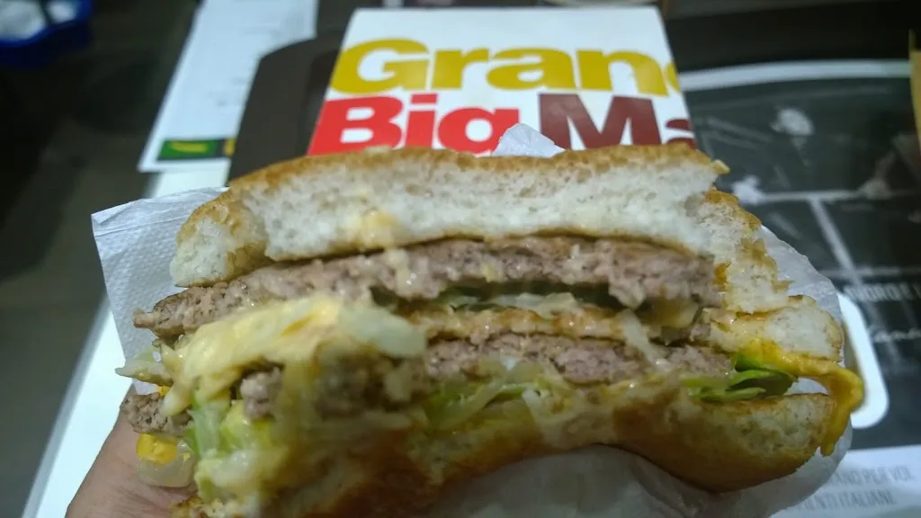 Menu_McDonald's_Albuccione_image_8