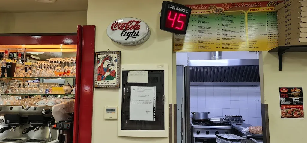 Menu_Pizza Friends_Albuccione_image_2