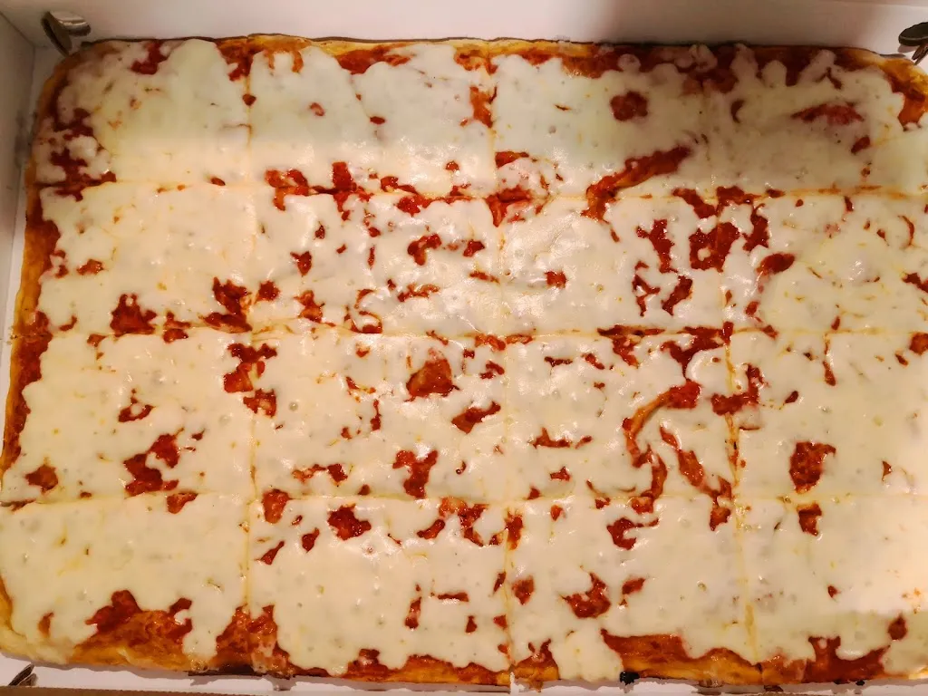 Menu_Pizza Friends_Albuccione_image_4