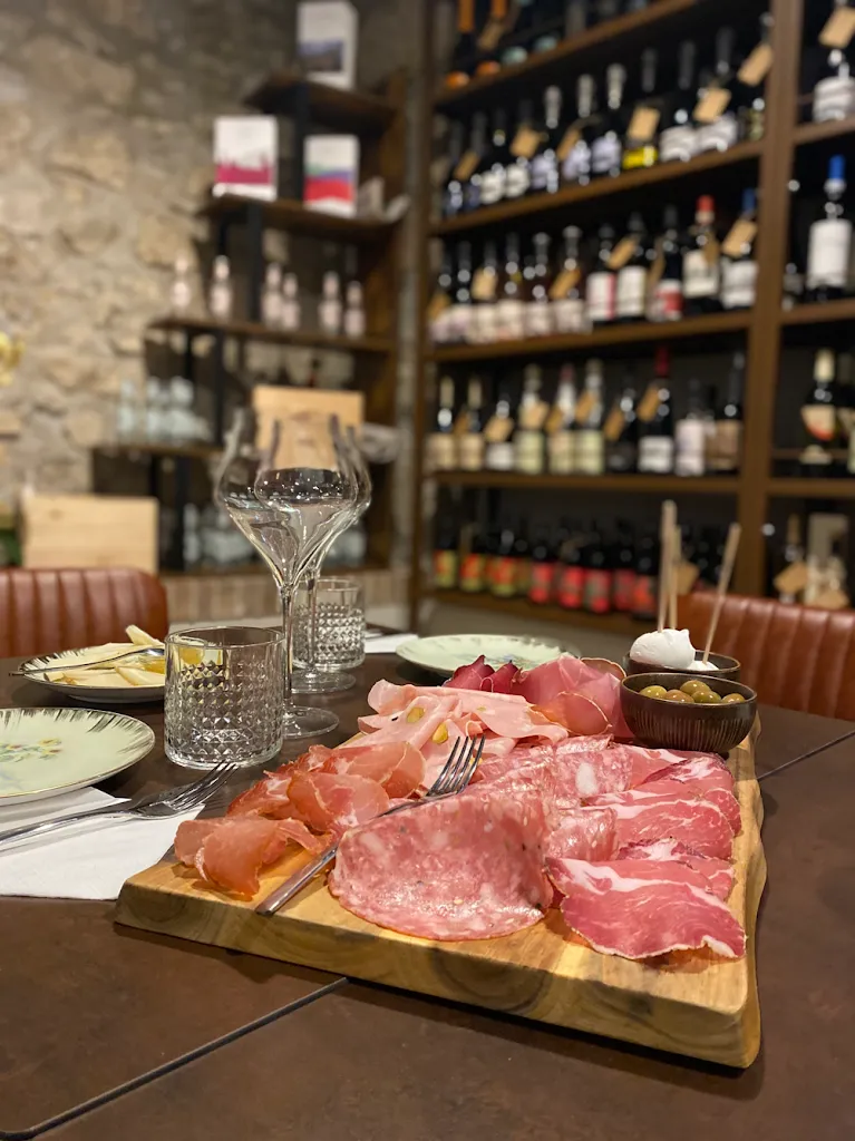 Enoteca Prohibition wine_Amaseno_slider_image_2