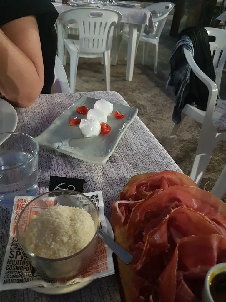 Tony Stratton_Restaurant Km 431 Silvi_Silvi_review