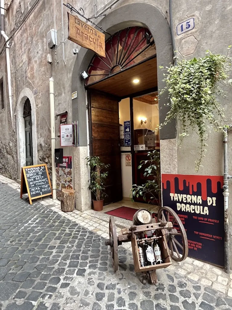 Taverna di Dracula restaurant in Arci-Empolitana