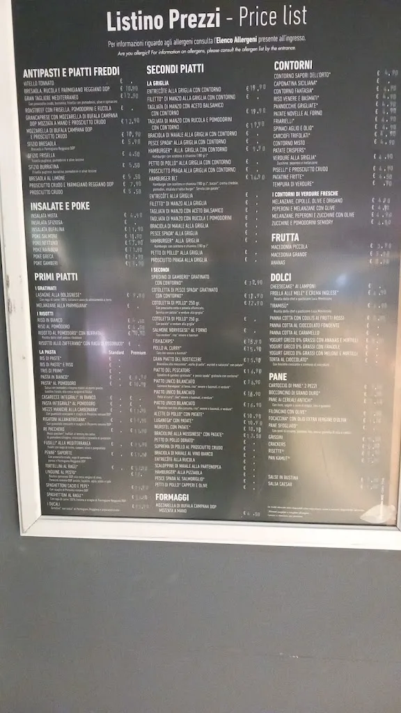 Aksel J. Jensen_Autogrill La Macchia Est_Anagni_review