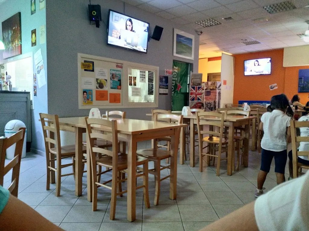 Fuso Orario Pizzeria Napoletana restaurant in Anagni