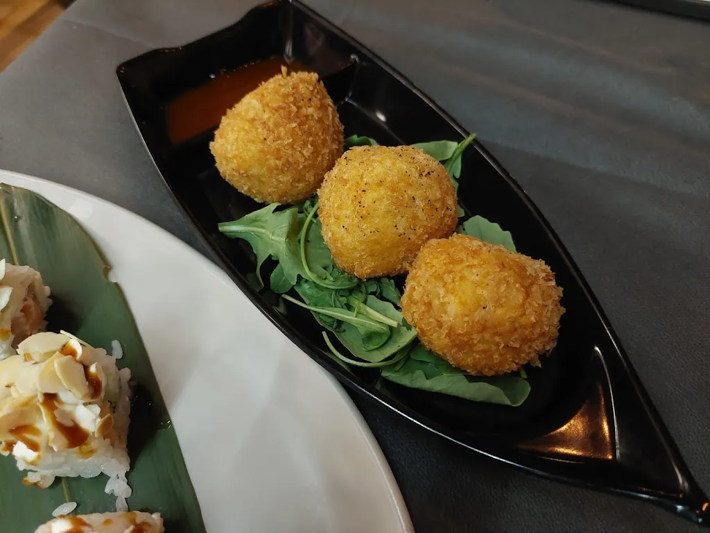 Sushifrispokeanagni restaurant in Anagni