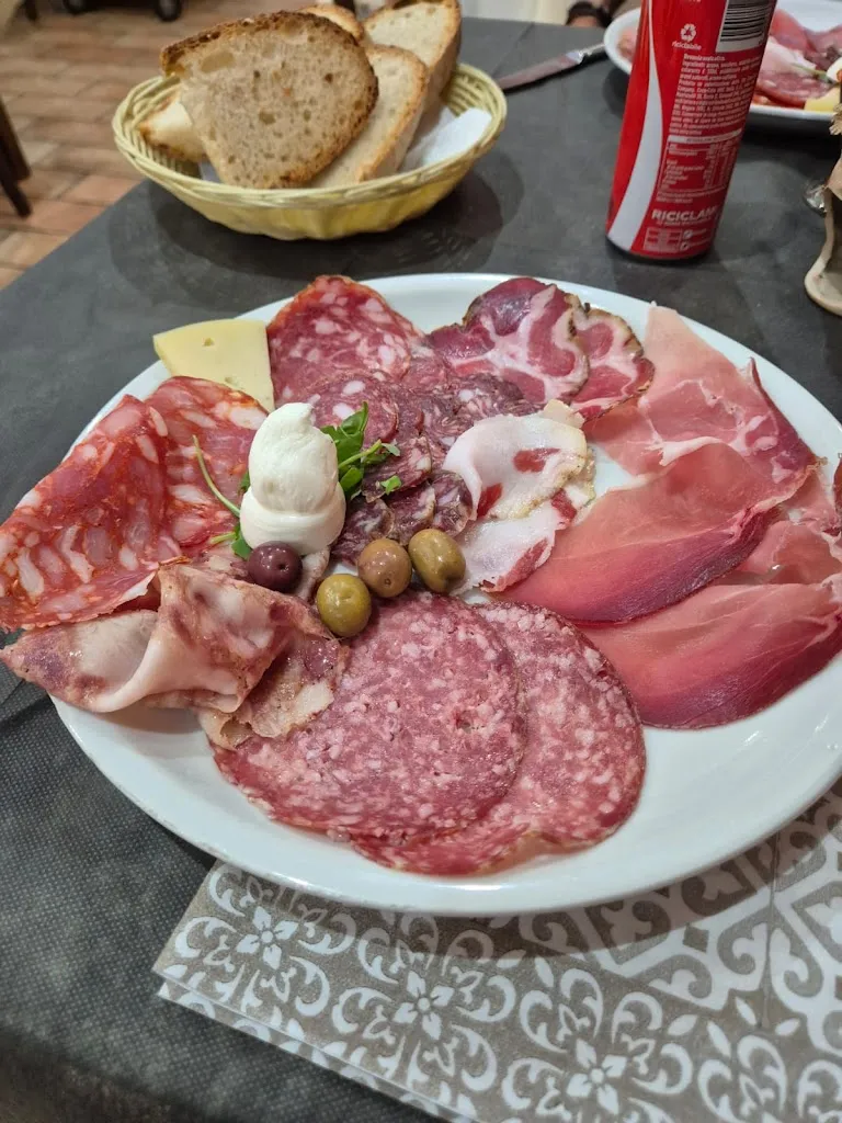 Ristorante pizzeria Antica casa Barnekow_Anagni_slider_image_3