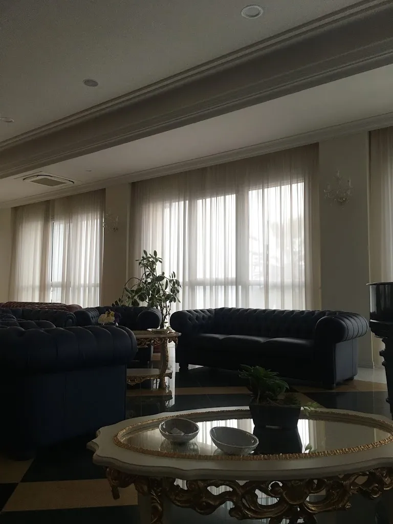 Brian Jeong_Hotel Colaiaco_Anagni_review