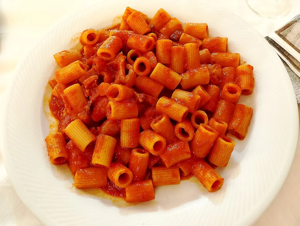 Habana Farandulera_La Trottola_Aprilia_review