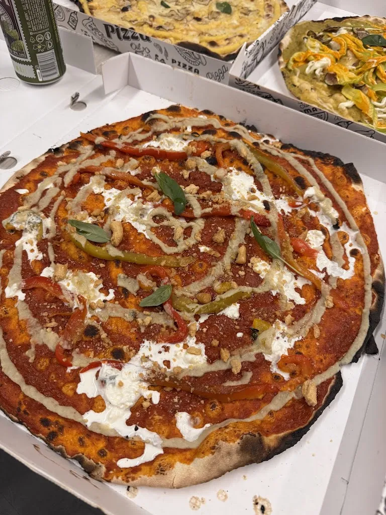 Matteo Porfiri_Tema - Roma in una pizza_Aprilia_review