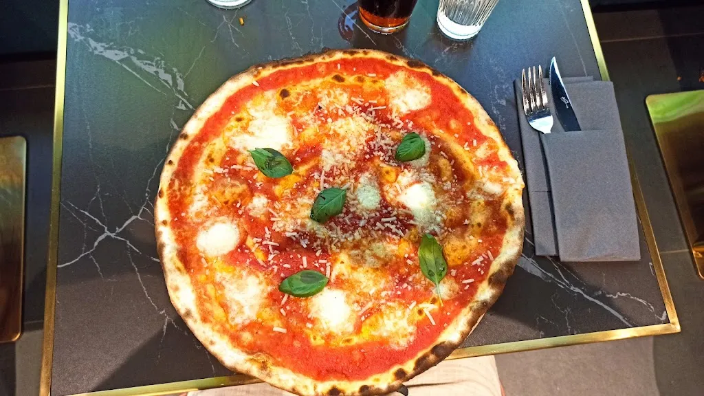 Federico Giarrusso_Velo Pizzaioli Popolari - Aprilia_Aprilia_review