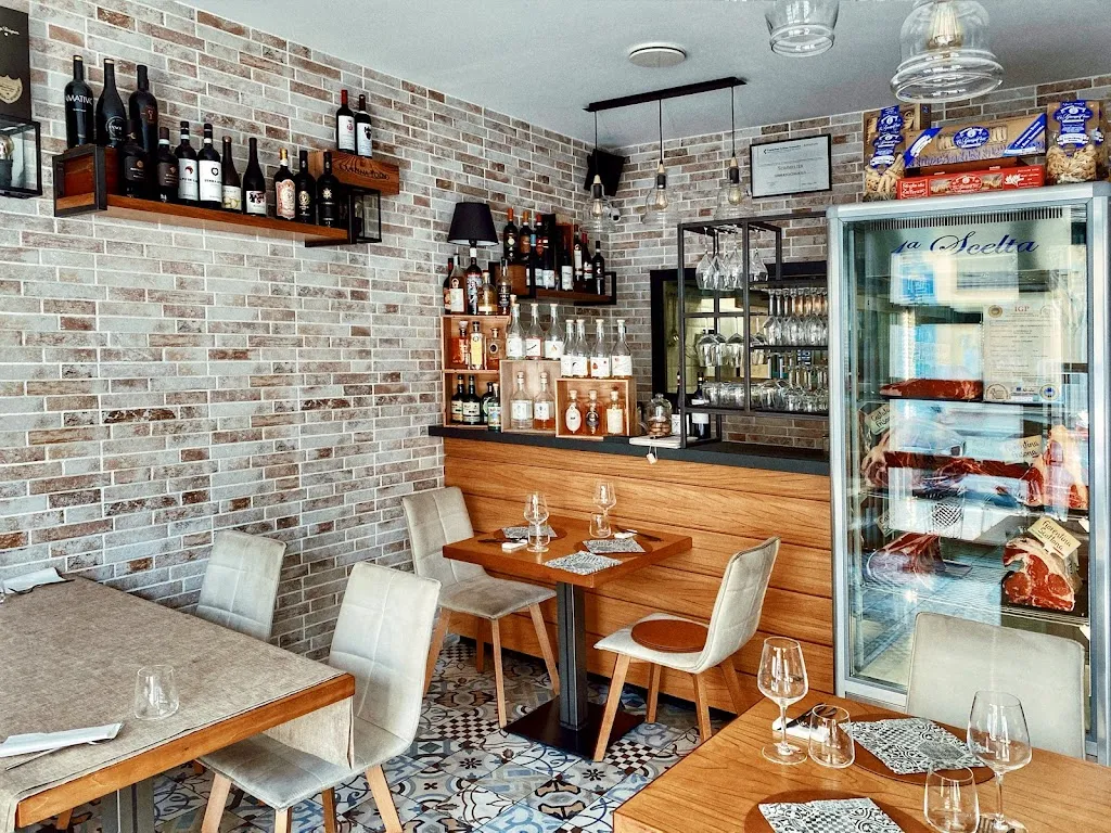 Le Bonta' Di Mario Vino e Cucina restaurant in Aprilia