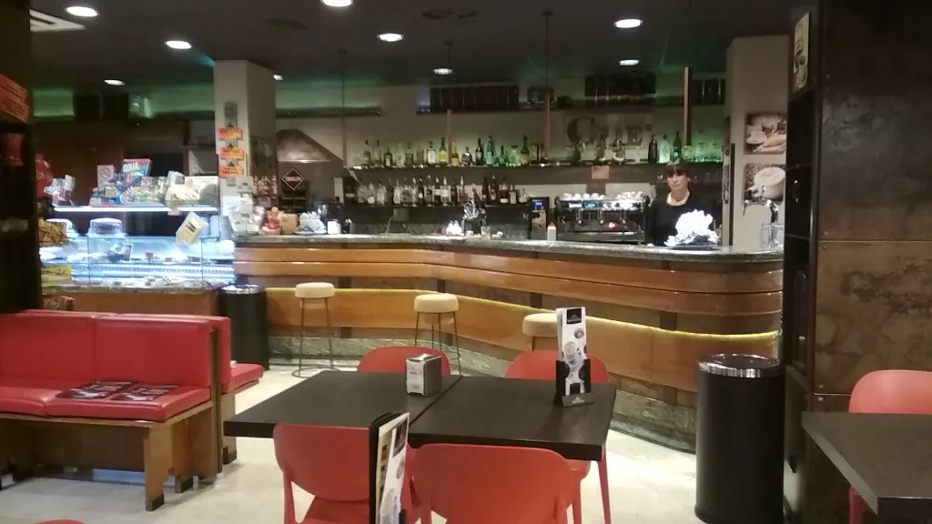 Al Quadrato_Aprilia_slider_image_2