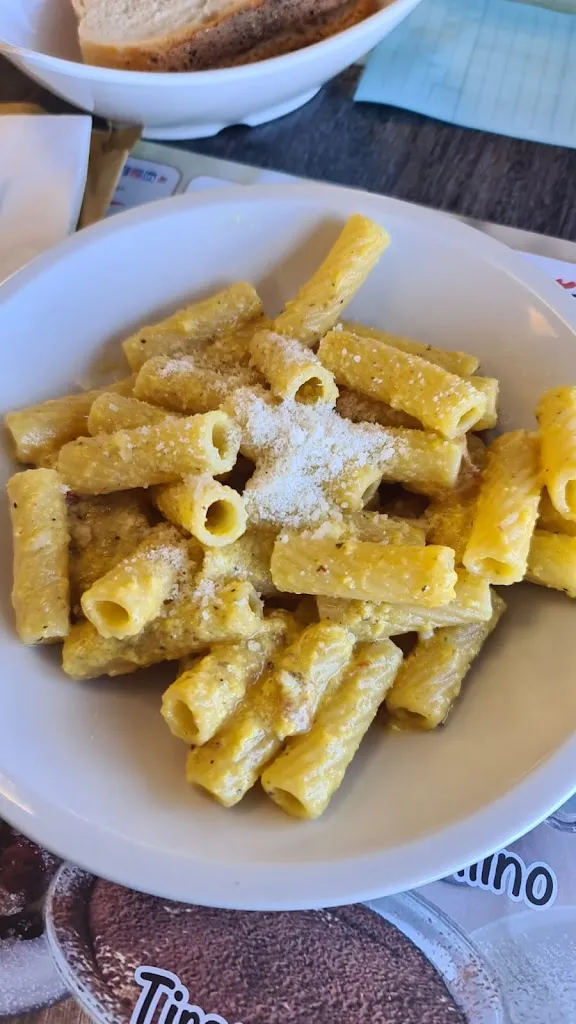 Marina Marcu_Bar Tavola Calda Montarelli_Aprilia_review