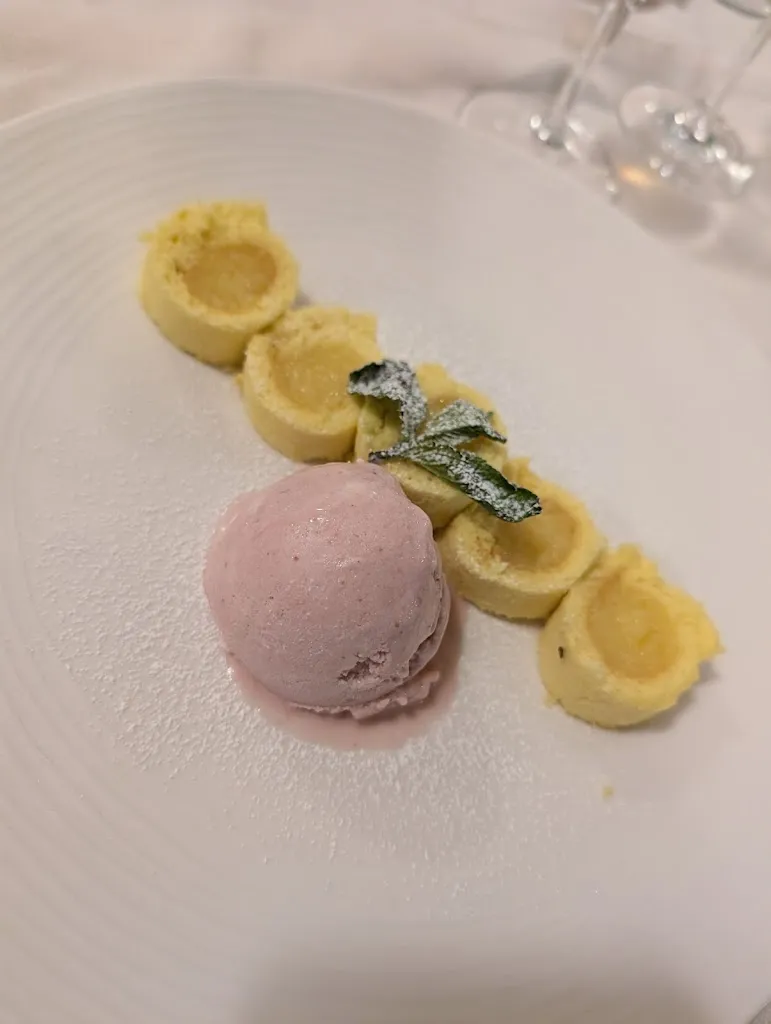 Claudio Lener_Da Alfreda_Arlena di Castro_review