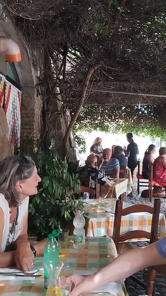 Da Alfreda_Arlena di Castro_slider_image_2