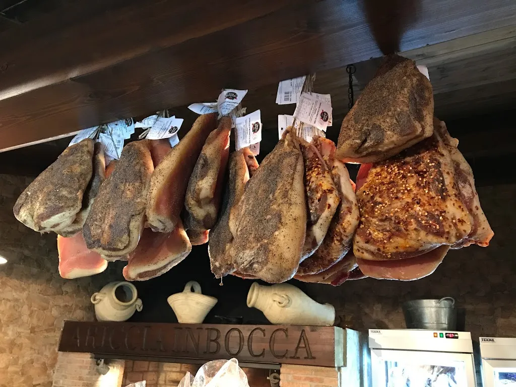 Aricciainbocca_Ariccia_slider_image_3