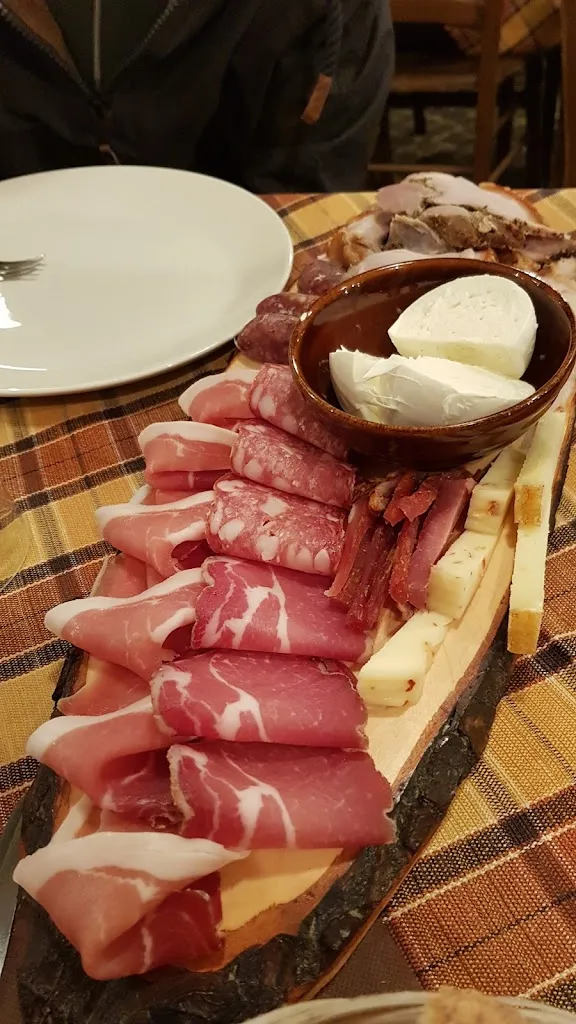 Sebastian Tomulescu_Dal Brigante Gasperone_Ariccia_review