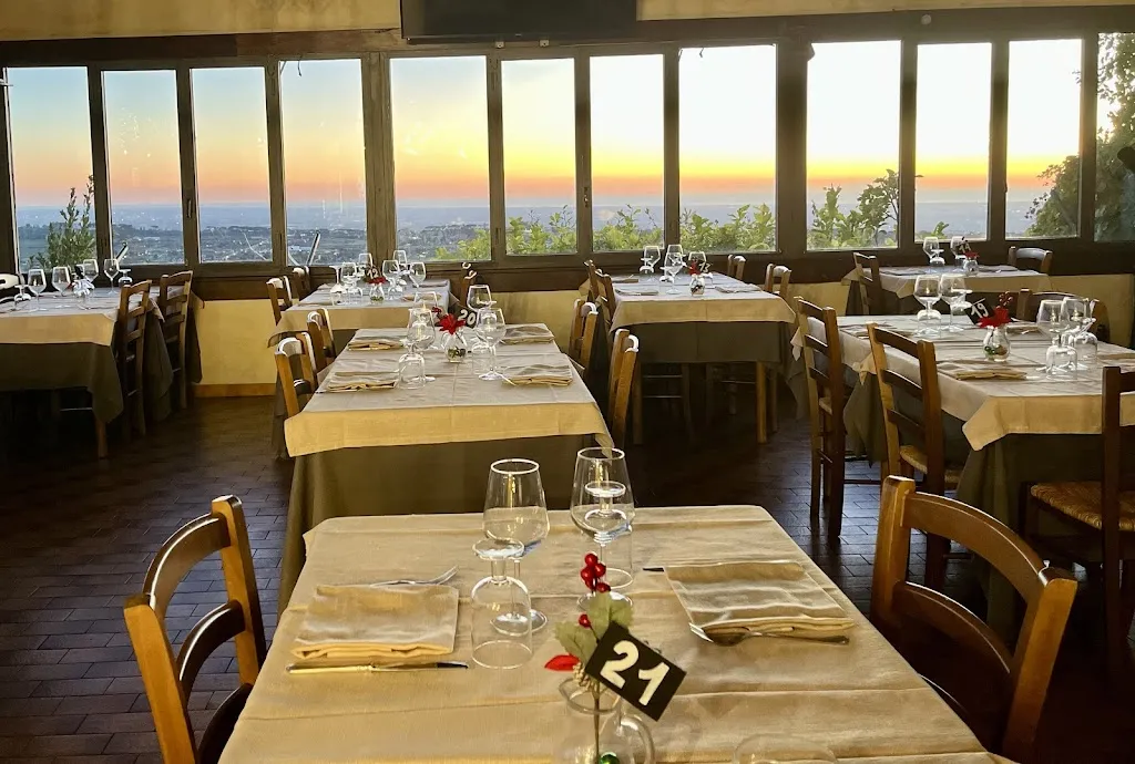 LA LOCANDA SAPORI DI FAMIGLIA restaurant in Ariccia