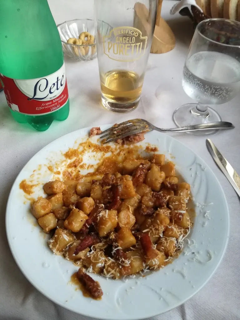 Edward Mueller_Locanda Belvedere_Ascrea_review