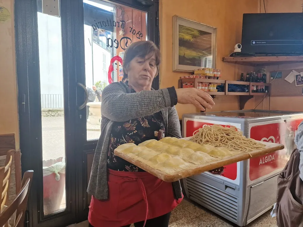 Hartmut Pfortner_Bar Trattoria Dea_Ascrea_recensione