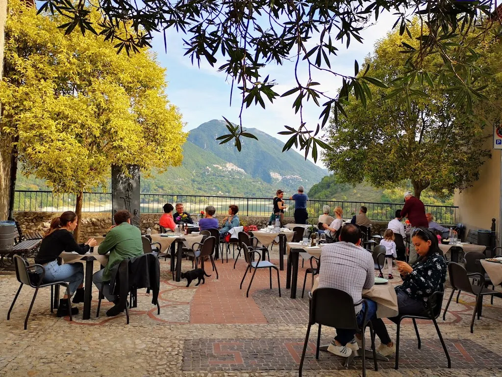 Bar Trattoria Dea restaurant in Ascrea