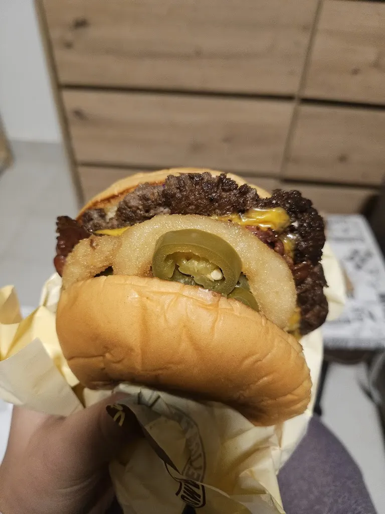 DANNY'S FAMOUS DELICATESSEN_Teramo_slider_image_2