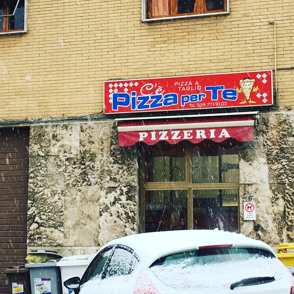 C'è pizza per te restaurant in Artena