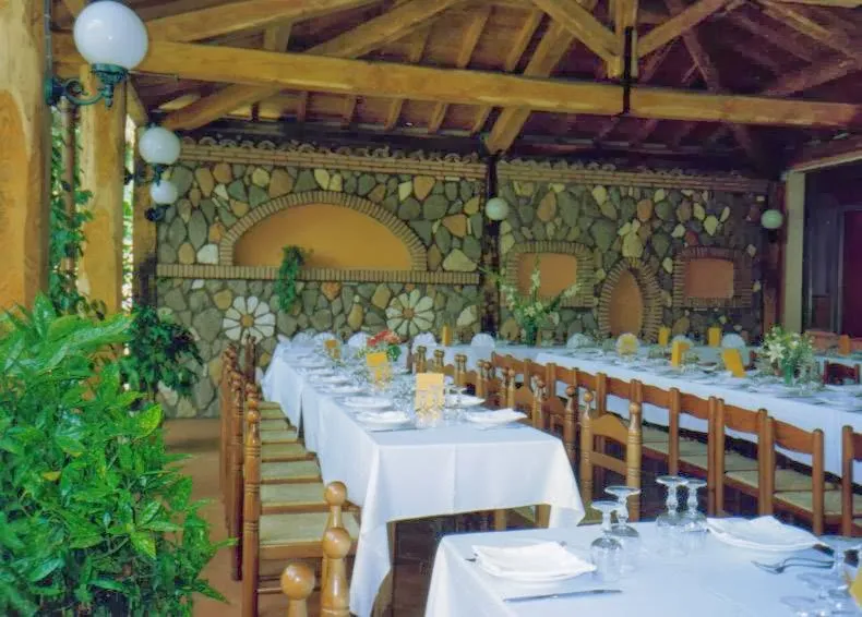 La Mimosa Ristorante Padel Pizzeria_Artena_slider_image_1