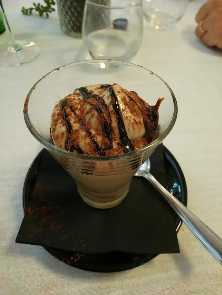 Joyce L_Mantic Restaurant_Atina_review