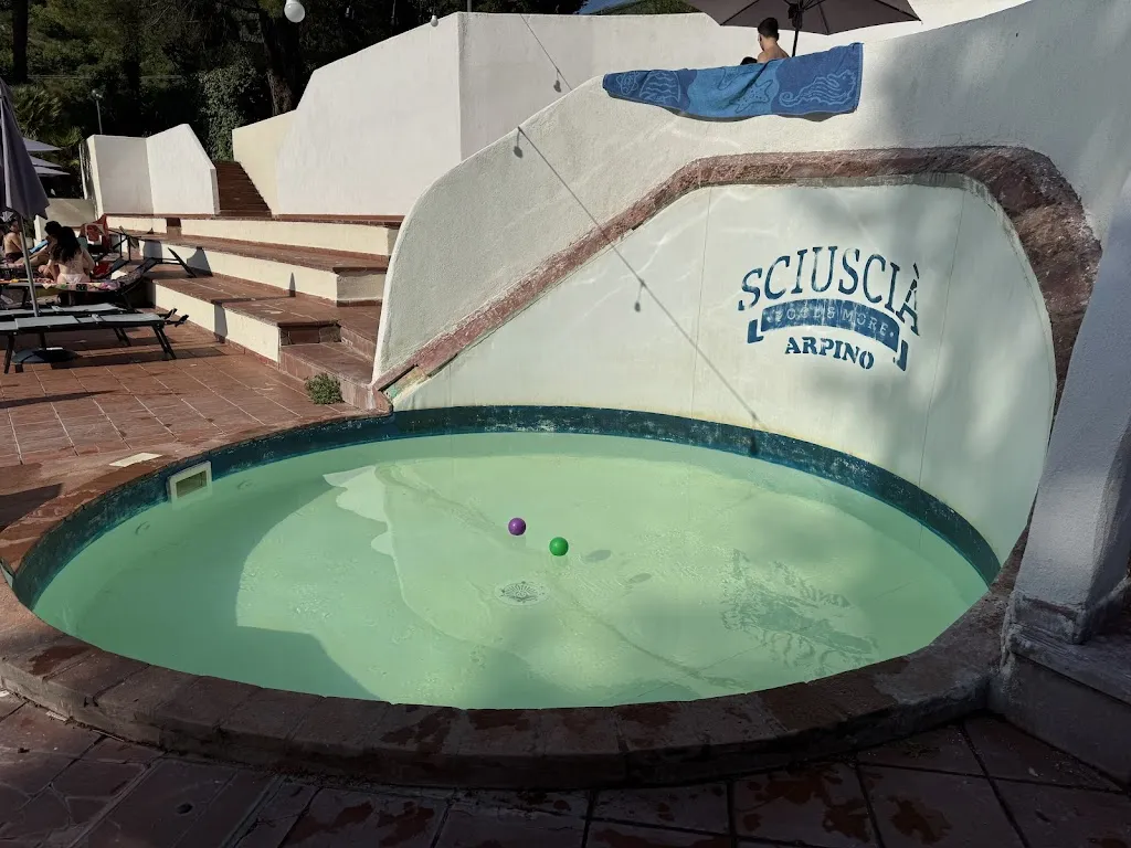 Emily Is Here_Coop. Soc. e Sport. “PISCINA 404”_Arpino_recensione