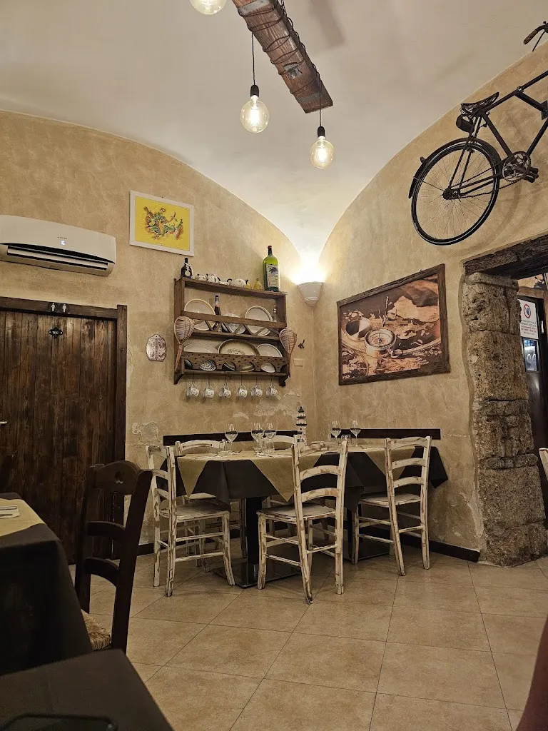 cindy carinci_La Taverna_Arpino_recensione