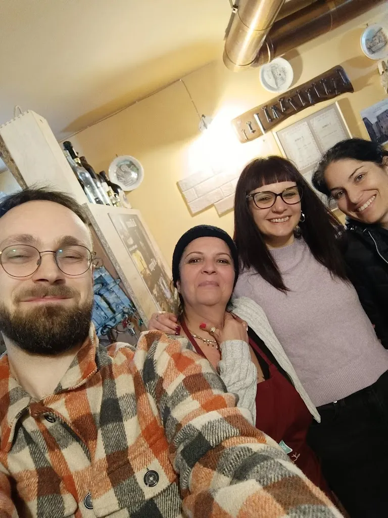 Desire Salvati_La Taverna del Brigante_Bassiano_review