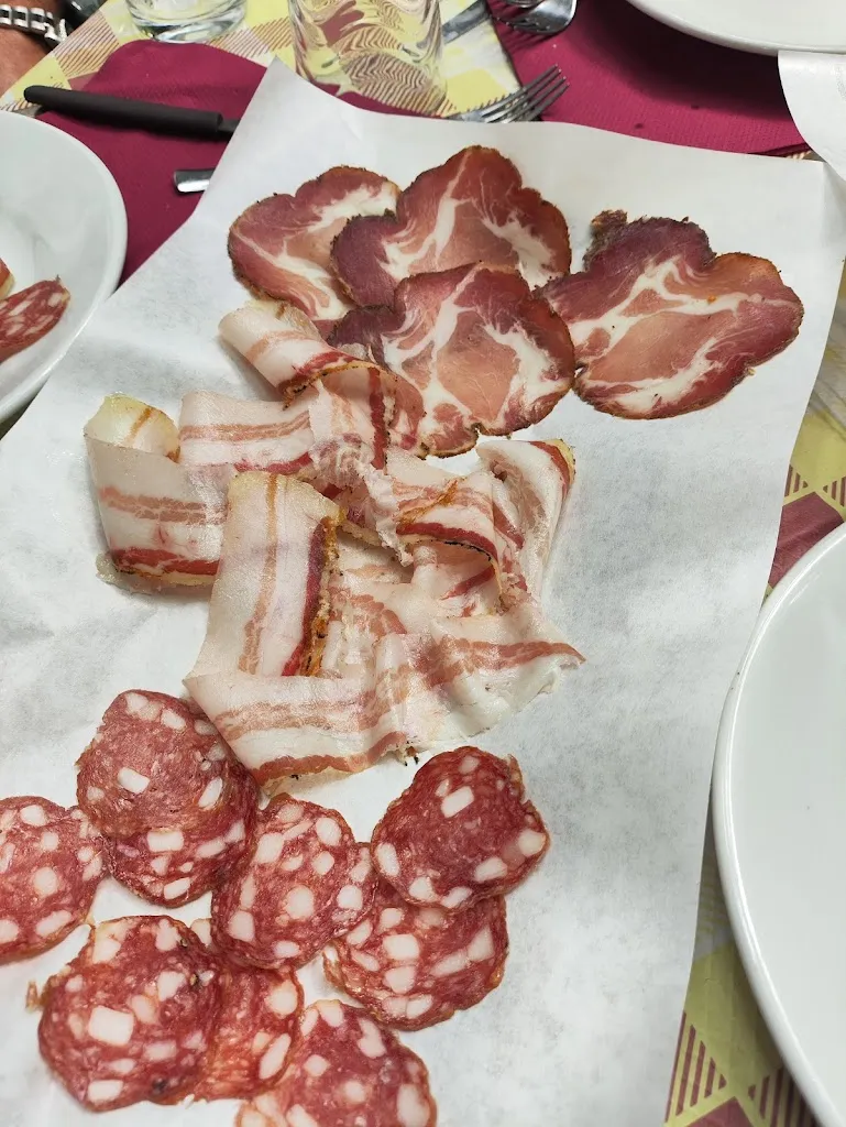 Daniele B._LA CURVA_Bassiano_review