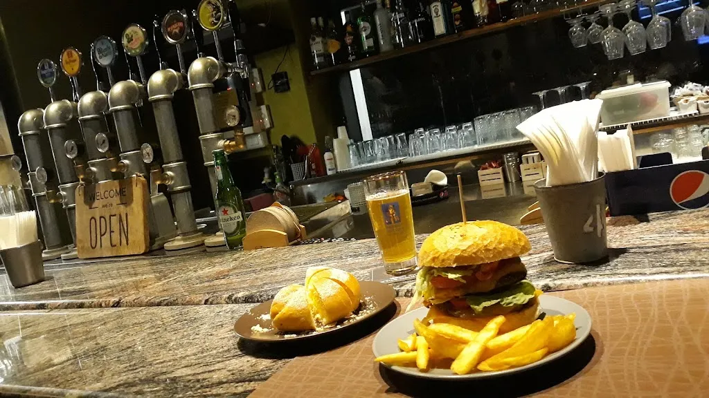 Pub Lost_Tocco da Casauria_slider_image_3