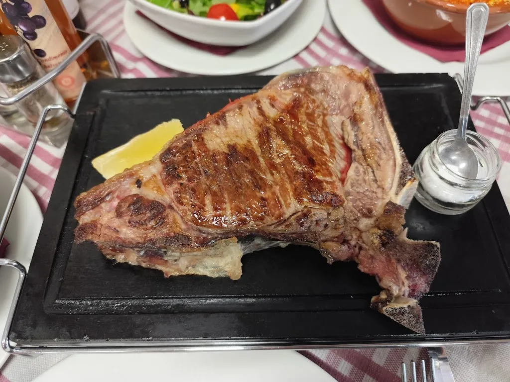 Max Mustermann_Tutto n'artro magnà_Bomarzo_review