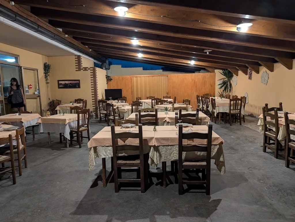 Santa Lucia Ristorante Pizzeria restaurant in Tollo