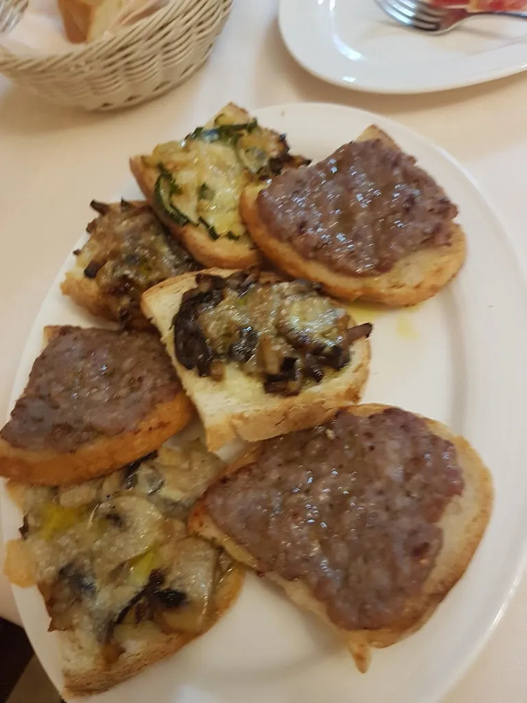 cindy carinci_Ristorante Pizzeria Le Maschere_Tollo_recensione