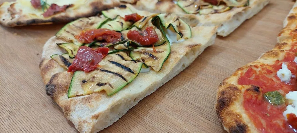 Menu_PIZZA a PALATE_Blera_image_4