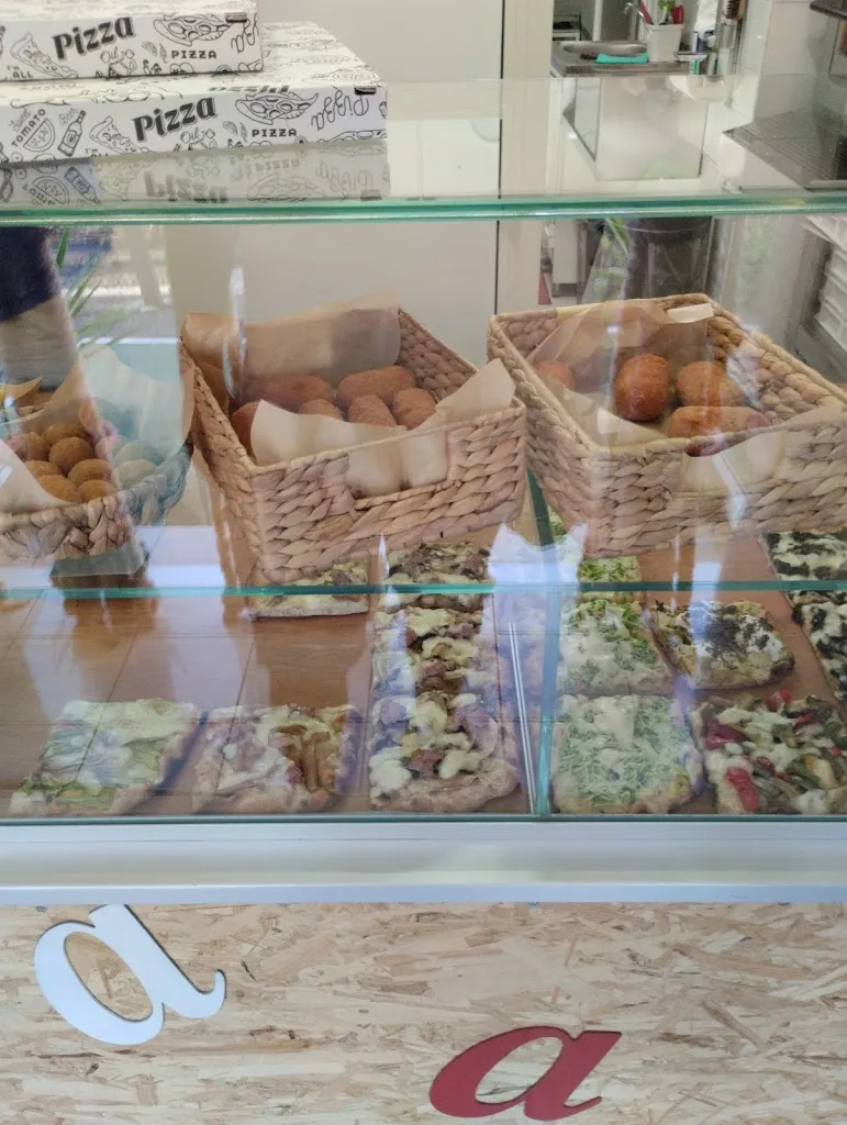 Ramon Camara Menchon_PIZZA a PALATE_Blera_review