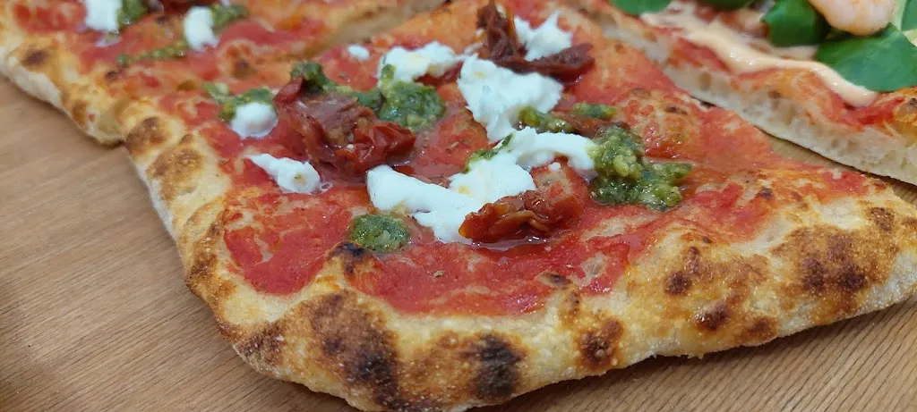 PIZZA a PALATE_Blera_slider_image_3