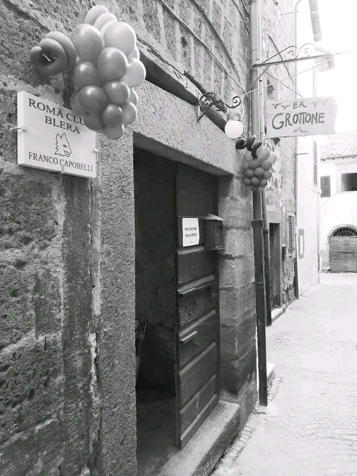 Cantina "Er Grottone" restaurant in Blera