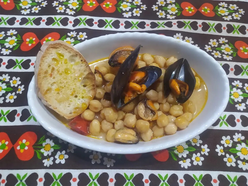 Menu_Home restaurant Sfizi al Chiaro di Luna_Borgo Hermada_image_1